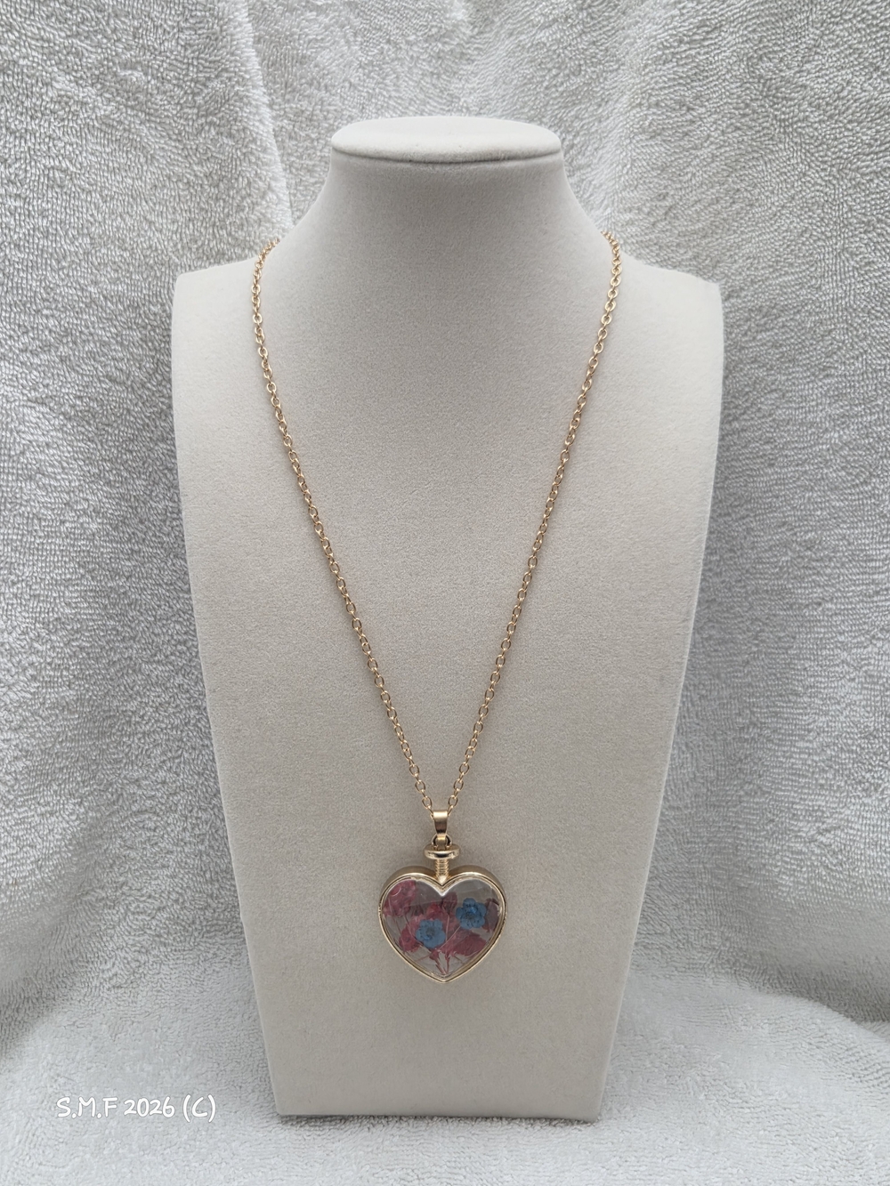 Heart Glass Pendant Necklace in Rose Gold with Blue/Pink Flowers